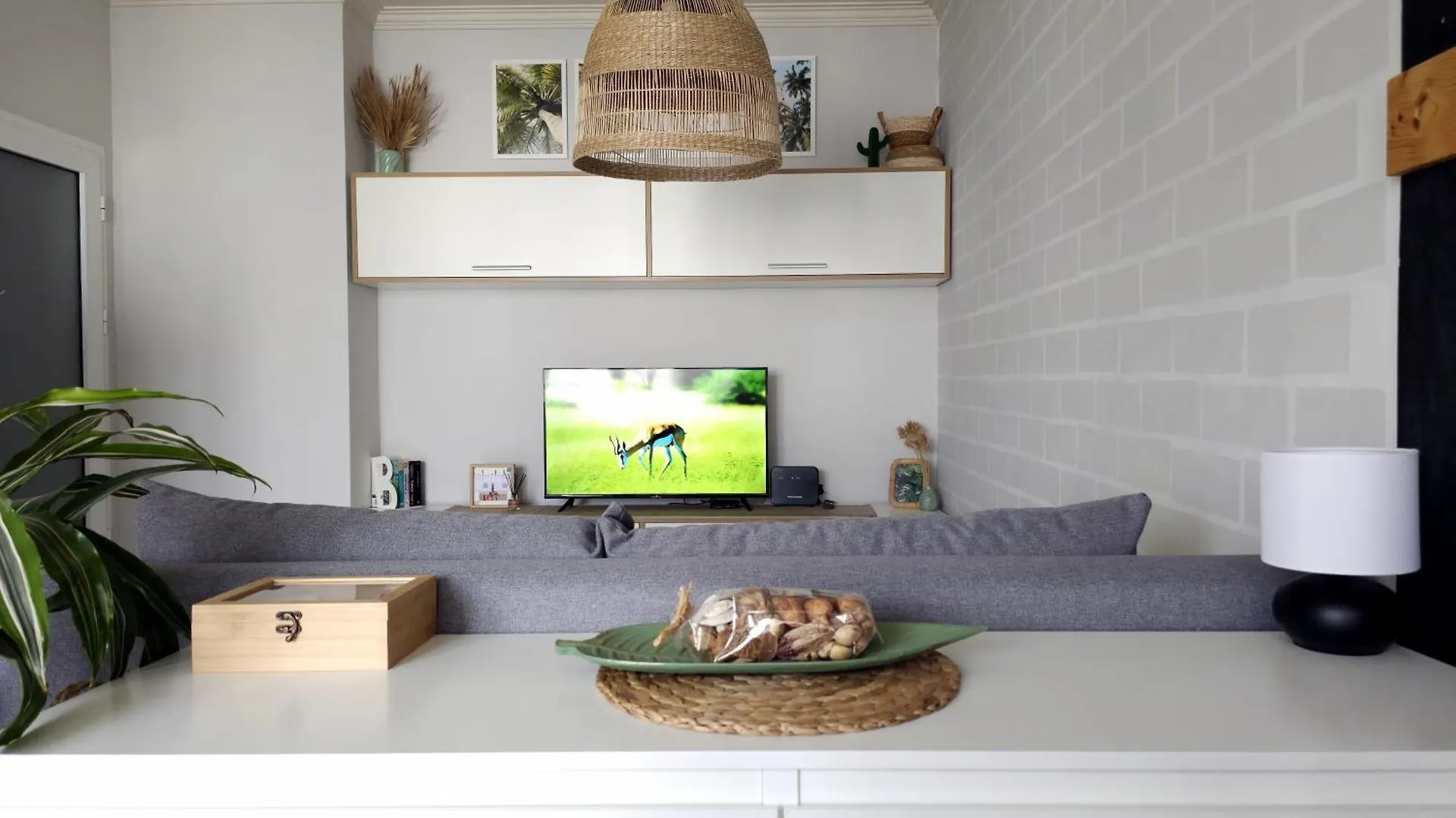 Cozy Boho Small Apartment 소피아 0*,  불가리아