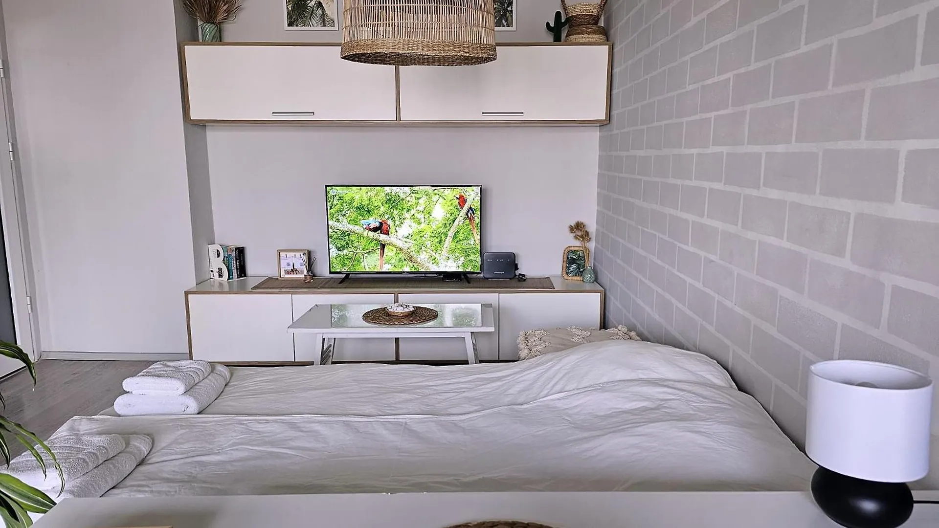 Cozy Boho Small Apartment 소피아